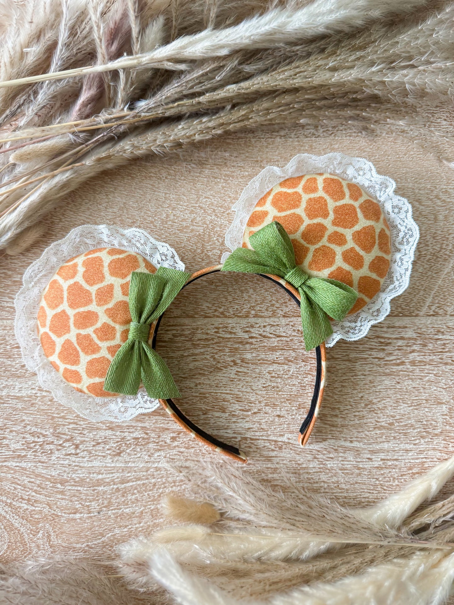 Lacy Giraffe Ears