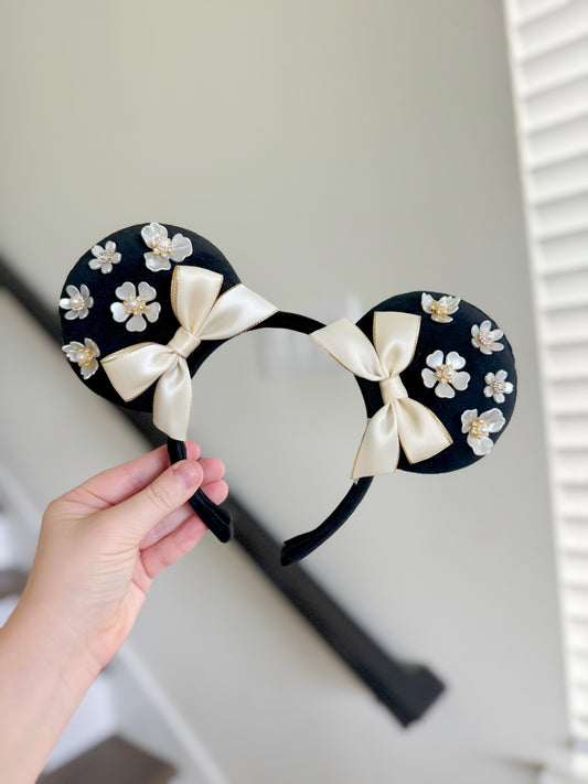 Black Velvet Floral Pearl Ears (very limited)