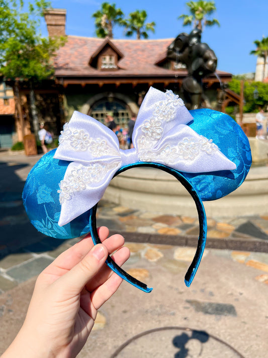 Bonjour Regency Ears