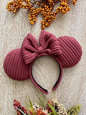 
            
                Load image into Gallery viewer, Autumn Leaves Cable Knit Ears
            
        
